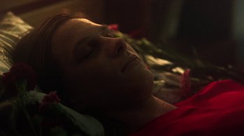 Movie still from “Sophie Hunger - Tricks” (2018), directed by Matilda Finn – Extreme Close Up shot, High angle