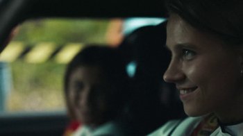 Movie still from “Sophie Hunger - Tricks” (2018), directed by Matilda Finn – Close Up shot, Over the shoulder angle