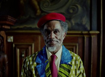 Movie still from “Young Fathers - Toy” (2018), directed by Salomon Ligthelm – Medium shot, Low angle