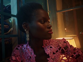 Movie still from “Seinabo Sey - I Owe You Nothing” (2018), directed by Sheila Johansson – Close Up shot, Low angle