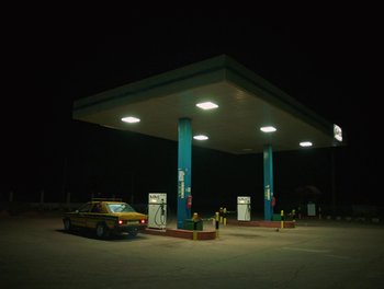Movie still from “Seinabo Sey - I Owe You Nothing” (2018), directed by Sheila Johansson – Extreme Wide shot, High angle