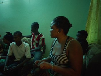 Movie still from “Seinabo Sey - I Owe You Nothing” (2018), directed by Sheila Johansson – Medium shot, High angle