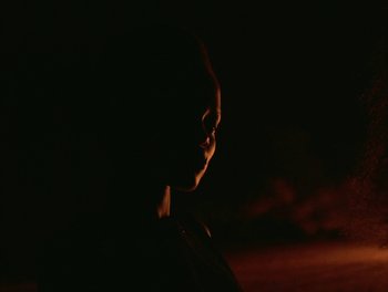 Movie still from “Seinabo Sey - I Owe You Nothing” (2018), directed by Sheila Johansson – Close Up shot, Low angle
