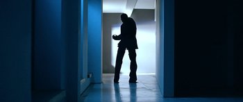 Movie still from “Bipolar Sunshine - Easy To Do” (2018), directed by Matilda Finn – Wide shot, Low angle