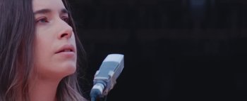 Movie still from “HAIM - Night So Long” (2018), directed by Paul Thomas Anderson – Close Up shot, Low angle