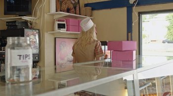 Movie still from “I Love LA - Starcrawler” (2017), directed by Autumn de Wilde – Medium shot, Over the shoulder angle
