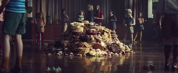 Movie still from “Harry Styles - Kiwi” (2017), directed by Us – Wide shot, High angle