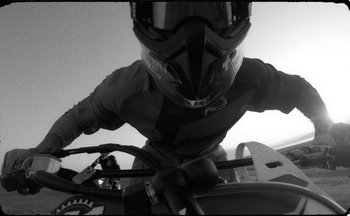 Movie still from “C.Tangana - Caballo Ganador” (2017), directed by Diana Kunst – Extreme Close Up shot, Low angle