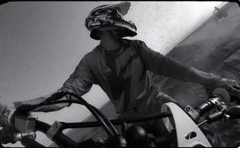 Movie still from “C.Tangana - Caballo Ganador” (2017), directed by Diana Kunst – Medium shot, Low angle