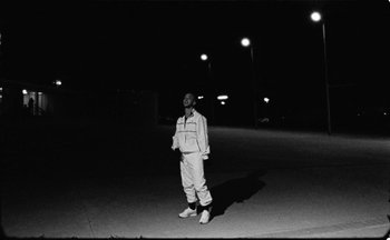 Movie still from “C.Tangana - Caballo Ganador” (2017), directed by Diana Kunst – Wide shot, Low angle