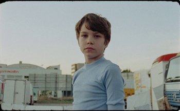 Movie still from “C.Tangana - Caballo Ganador” (2017), directed by Diana Kunst – Close Up shot, Low angle