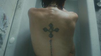 Movie still from “Bicep - Aura” (2017), directed by Matilda Finn – Extreme Close Up shot, Overhead angle