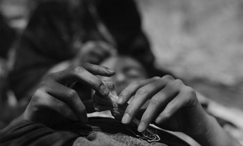 Movie still from “alt-J - 3WW” (2017), directed by Young Replicant – Extreme Close Up shot, Overhead angle