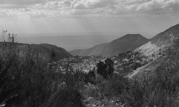 Movie still from “alt-J - 3WW” (2017), directed by Young Replicant – Extreme Wide shot, Low angle