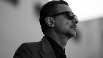 Movie still from “Depeche Mode - Where’s the Revolution” (2017), directed by Anton Corbijn – Close Up shot, Low angle