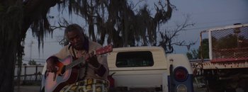 Movie still from “Frankie Sinatra - The Avalanches” (2016), directed by Manu Cossu – Medium shot, Low angle