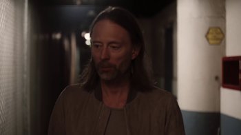 Movie still from “Radiohead - Daydreaming” (2016), directed by Paul Thomas Anderson – Close Up shot, Over the shoulder angle