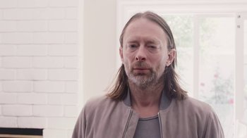 Movie still from “Radiohead - Daydreaming” (2016), directed by Paul Thomas Anderson – Close Up shot, Over the shoulder angle