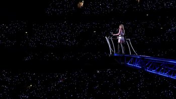 Movie still from “Taylor Swift - New Romantics” (2016), directed by Jonas Åkerlund – Extreme Wide shot, Overhead angle