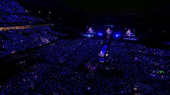 Movie still from “Taylor Swift - New Romantics” (2016), directed by Jonas Åkerlund – Extreme Wide shot, High angle