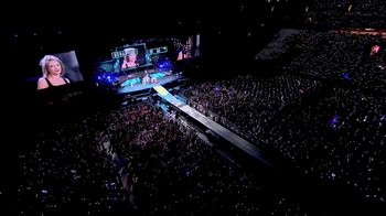 Movie still from “Taylor Swift - New Romantics” (2016), directed by Jonas Åkerlund – Extreme Wide shot, High angle