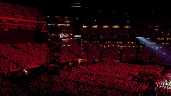 Movie still from “Taylor Swift - New Romantics” (2016), directed by Jonas Åkerlund – Extreme Wide shot, High angle