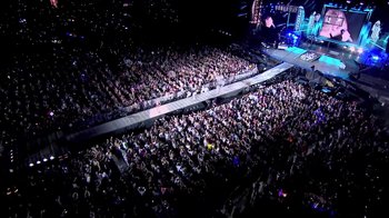 Movie still from “Taylor Swift - New Romantics” (2016), directed by Jonas Åkerlund – Extreme Wide shot, Overhead angle