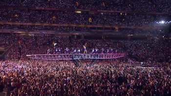Movie still from “Taylor Swift - New Romantics” (2016), directed by Jonas Åkerlund – Extreme Wide shot, High angle