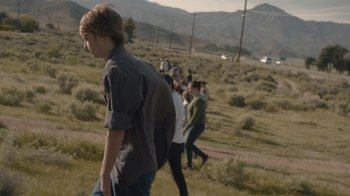 Movie still from “Cold Specks - Neuroplasticity” (2015), directed by Young Replicant – Wide shot, High angle