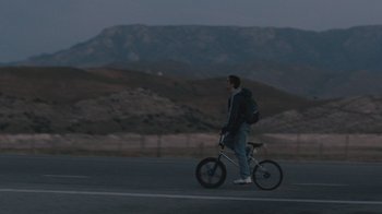 Movie still from “Cold Specks - Neuroplasticity” (2015), directed by Young Replicant – Wide shot, Low angle