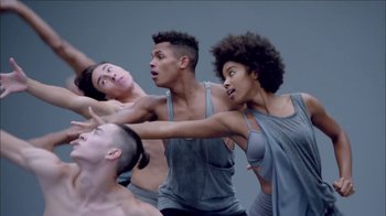 Movie still from “Taylor Swift - Shake It Off” (2014), directed by Mark Romanek – Medium shot, Low angle