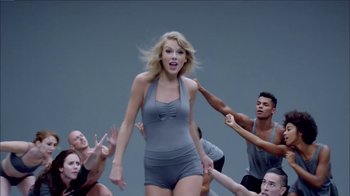 Movie still from “Taylor Swift - Shake It Off” (2014), directed by Mark Romanek – Medium shot, Over the shoulder angle