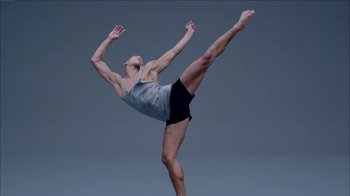 Movie still from “Taylor Swift - Shake It Off” (2014), directed by Mark Romanek – Medium shot, Low angle