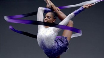 Movie still from “Taylor Swift - Shake It Off” (2014), directed by Mark Romanek – Medium shot, Low angle