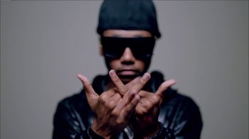 Movie still from “Taylor Swift - Shake It Off” (2014), directed by Mark Romanek – Extreme Close Up shot, Low angle