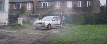 Movie still from “Lyla Foy - Feather Tongue” (2014), directed by Oscar Hudson – Wide shot, Low angle