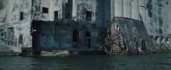 Movie still from “Lorde - Team” (2013), directed by Young Replicant – Extreme Wide shot, Low angle