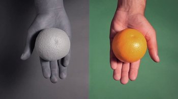 Movie still from “Dels - Trumpalump” (2010), directed by Us – Extreme Close Up shot, Overhead angle