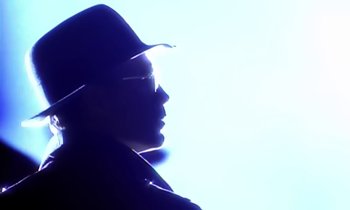 Movie still from “Aerosmith - Janie’s Got A Gun” (1989), directed by David Fincher – Extreme Close Up shot, Low angle