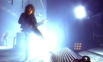 Movie still from “Aerosmith - Janie’s Got A Gun” (1989), directed by David Fincher – Medium shot, Low angle