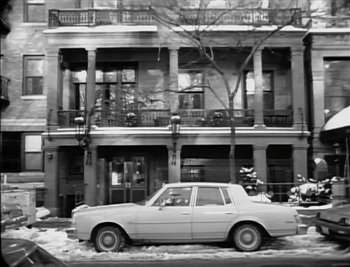 Movie still from “Sting - Englishman In New York” (1988), directed by David Fincher – Wide shot, Low angle