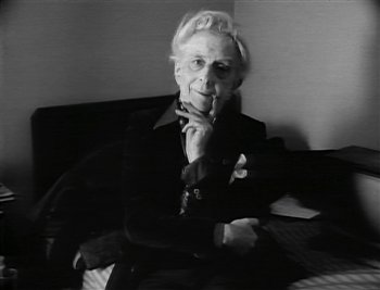 Movie still from “Sting - Englishman In New York” (1988), directed by David Fincher – Close Up shot, Low angle