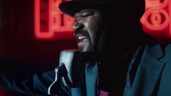 Movie still from “Gregory Porter - Revival” (2020), directed by Douglas Bernardt – Close Up shot, Low angle