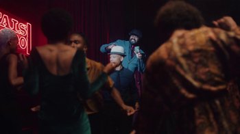 Movie still from “Gregory Porter - Revival” (2020), directed by Douglas Bernardt – Medium shot, Low angle