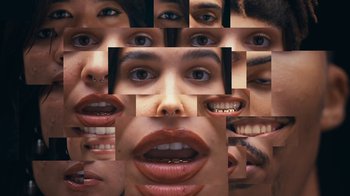 Movie still from “Carly Gibert - Dropping Seeds” (2023), directed by Luciana Baldovino – Extreme Close Up shot, Overhead angle