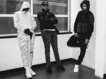 Movie still from “Pa Salieu feat. BackRoad Gee - My Family” (2020), directed by Femi Ladi – Wide shot, Low angle