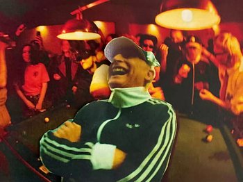 Movie still from “Joost, Ski Aggu & Otto Waalkes - Friesenjung” (2023), directed by Joost Klein – Medium shot, High angle