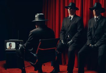 Movie still from “Saint Levant - Nails” (2023), directed by Mattias Russo-Larsson – Wide shot, High angle