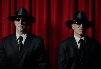Movie still from “Saint Levant - Nails” (2023), directed by Mattias Russo-Larsson – Medium shot, Overhead angle