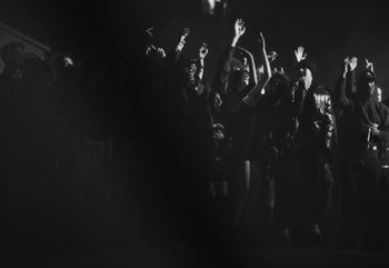 Movie still from “Yeat - Riot & Set it off” (2024), directed by Trey Lyons – Wide shot, High angle